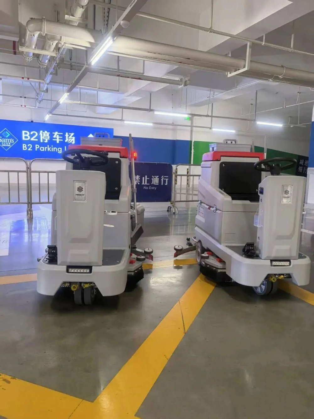 [Entrega exitosa] ¡40,000 m² de protección limpia! El estacionamiento subterráneo de Sam's Club recibe la potente fregadora de pisos XJ760.