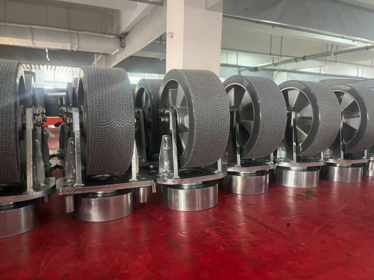 warehouse floor sweeper